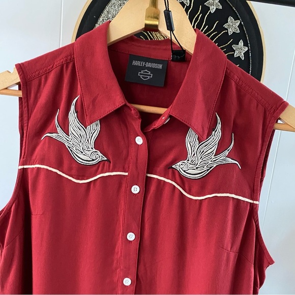 NWT Harley Davidson Moto Club Sleeveless Shirt Red Button 96670 Tank Embroidered - Picture 6 of 16